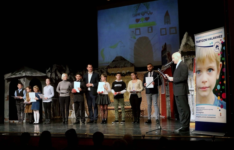 „Lehetetlen Nincs” – Miskolcra érkezett a nevelőszülői hivatást népszerűsítő kampány