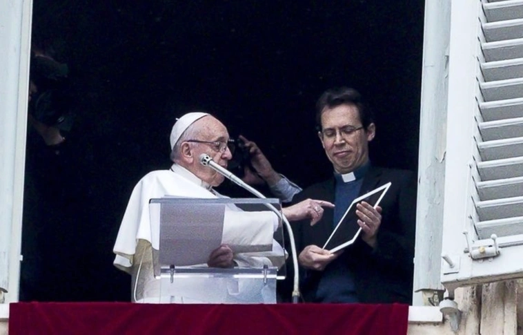 Ima-alkalmazást indított el Ferenc pápa