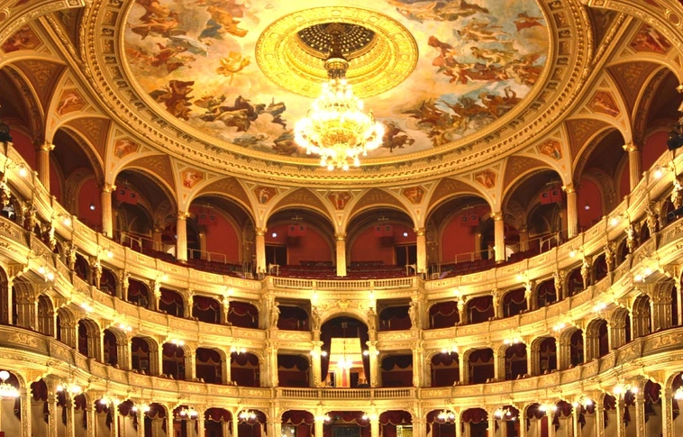 A kereszténység lesz a fő témája az Operaház új évadának