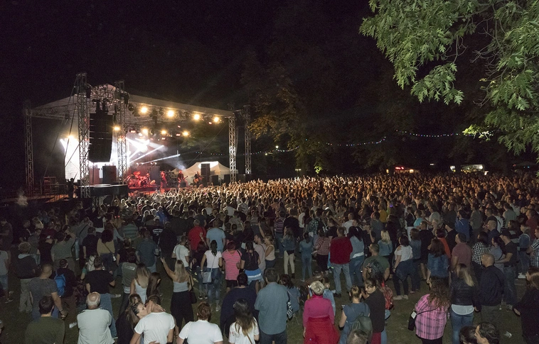 Felavattuk a Népkertet: hatalmas bulival rajtolt el az idei Sörfesztivál (Képgalériákkal!)