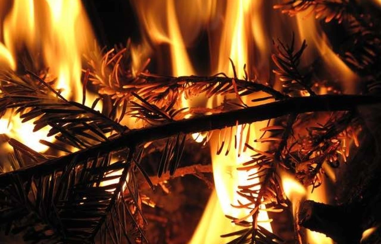 Több mint százszor riasztották a tűzoltókat karácsonykor