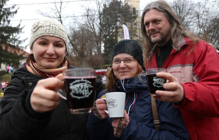 Forralt bor és tepertőnap Görömbölyön