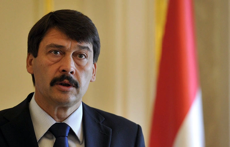 Négy elítélt kapott kegyelmet Áder Jánostól