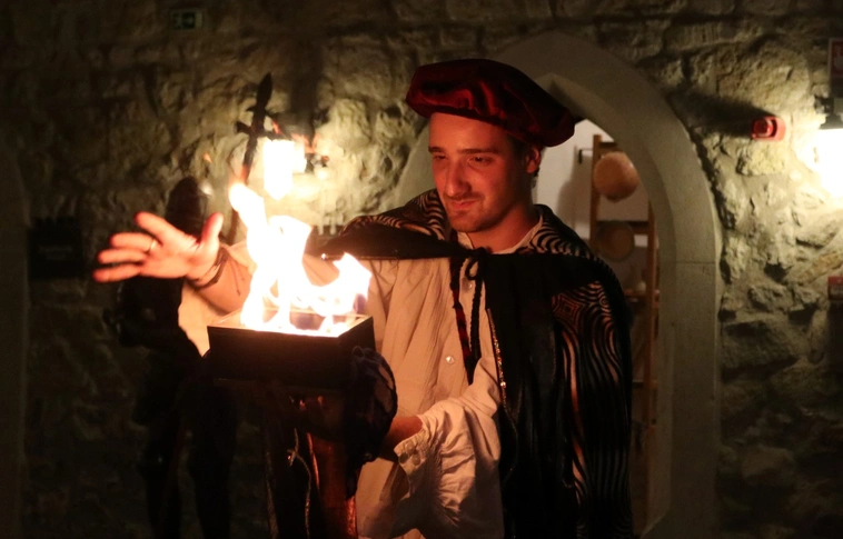 Látványos, titokzatos múltidézés a Diósgyőri várban (Képgalériával!)