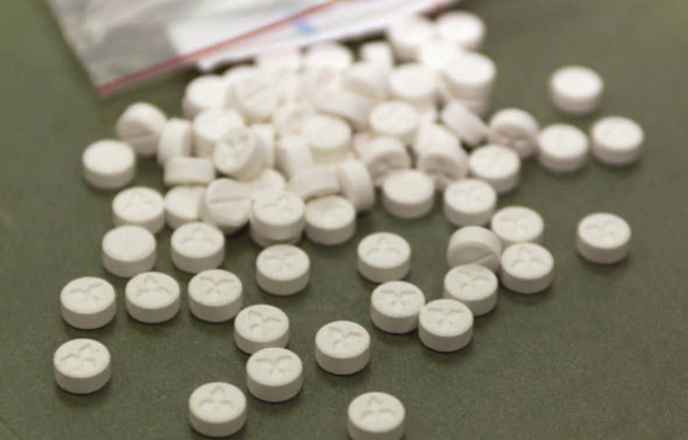 Ismeretlen anyagtól lett rosszul két ember Angliában