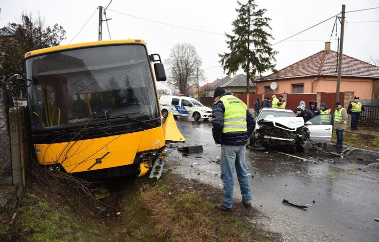 Halálos baleset történt Sülysáp és Kóka között