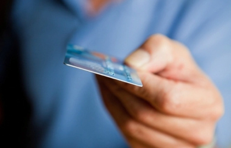 Félmillió forinttal károsítottak meg hat turistát egy fővárosi szórakozóhelyen