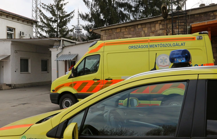 A miskolci mentőállomáson is lesz napelemes rendszer