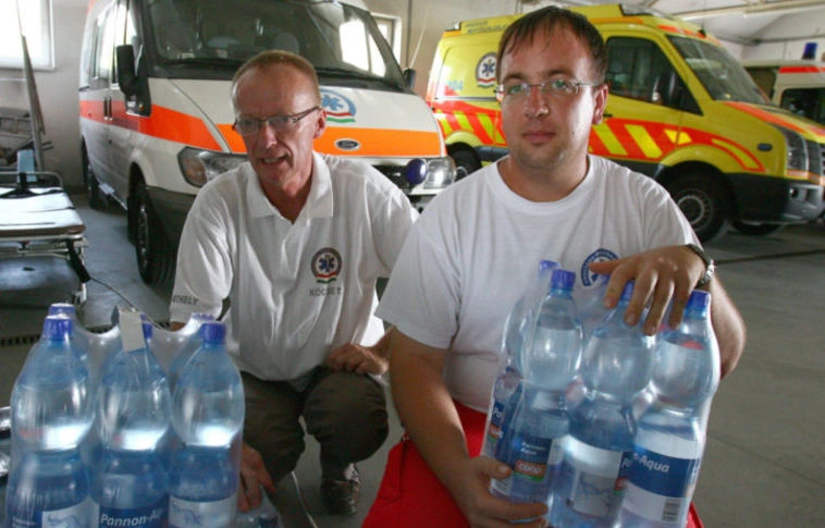 Naponta több száz riasztást kapnak a borsodi mentők a hőség miatt