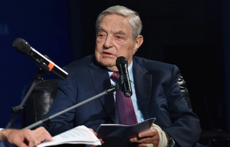 Beszünteti működését Budapesten és Berlinbe költözik a Soros-alapítvány