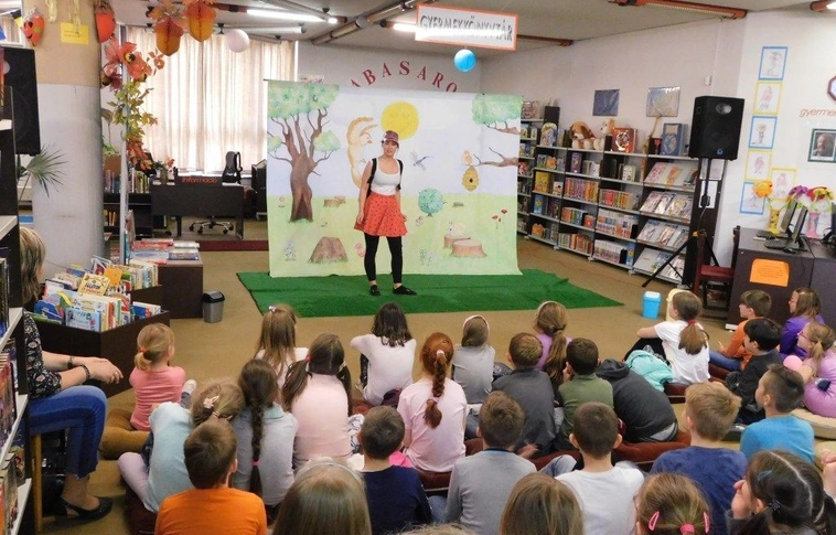 Házhoz jön az egészséges színház