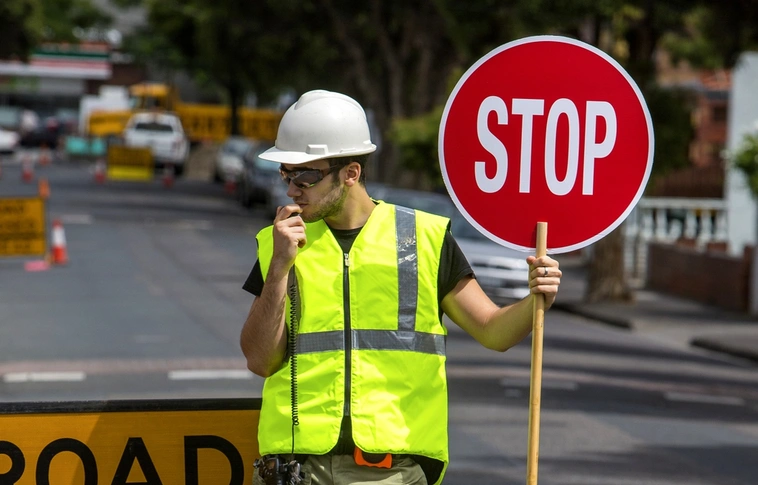 Félpályás útlezárás lesz a Daykán szerdán