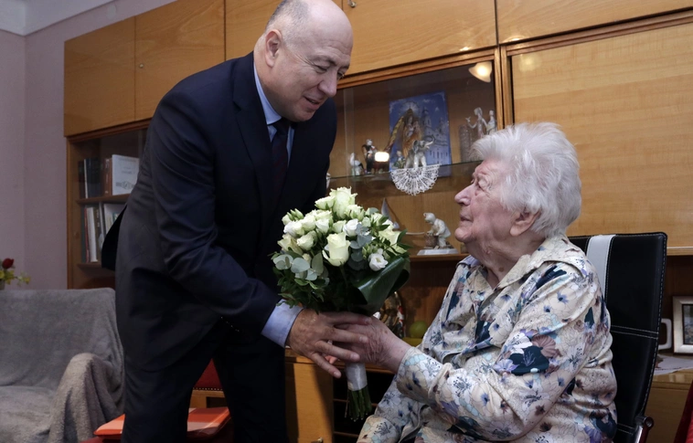 Boldog születésnapot - a százéves Ágfalvi László Györgynét köszöntötték!