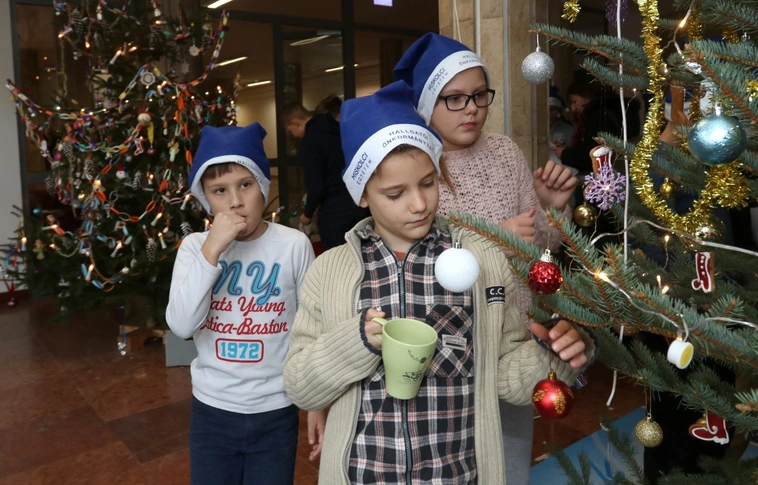 Az emberek hat százaléka utazik el karácsonykor egy felmérés szerint