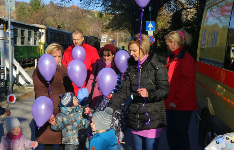 Apró hősök az erdei vasúton