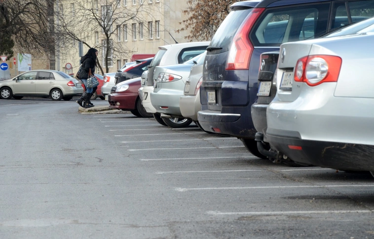 Módosul a parkolási rend a munkanap-áthelyezések miatt 