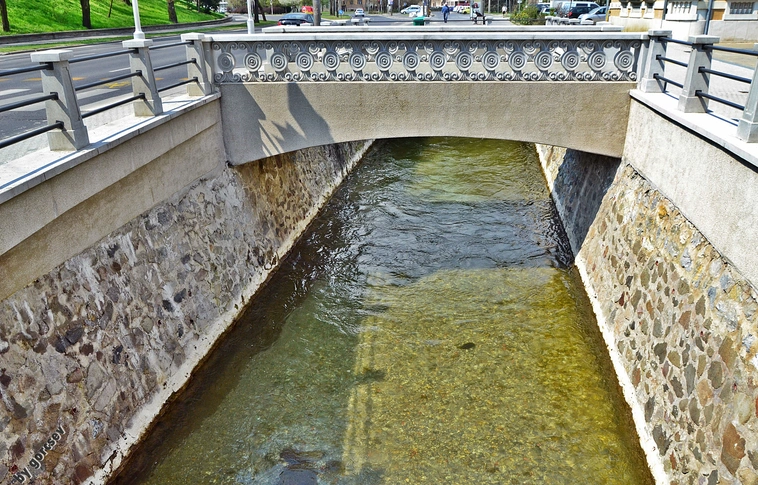 Felújítás miatt lezárják a Kiss Ernő utcára vezető gyaloghidat