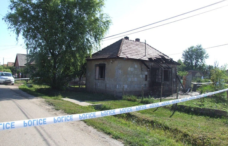 Rágyújtotta a házat szállásadójára Mezőcsáton egy férfi, egy kislány is meghalt