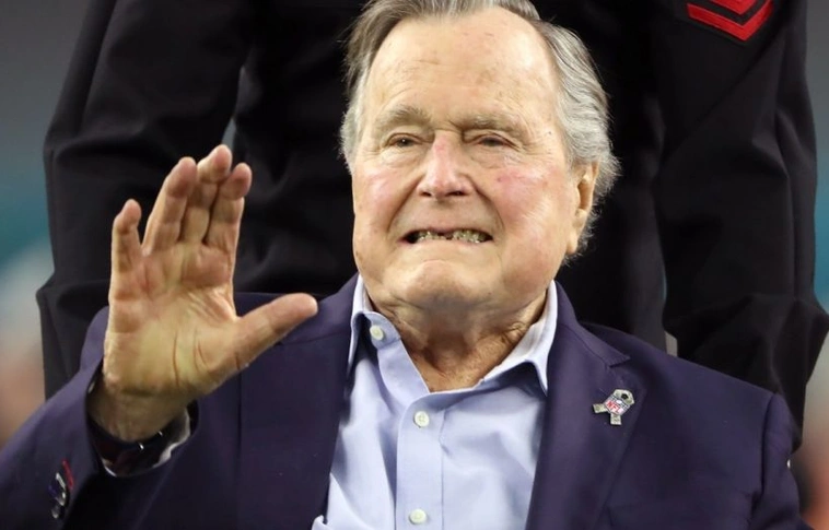 George H. Bush volt amerikai elnököt intenzív osztályon ápolják
