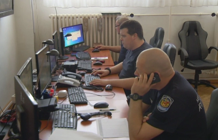 Térfigyelő kamera és rendész segített a rablás gyanúsítottjainak elfogásában