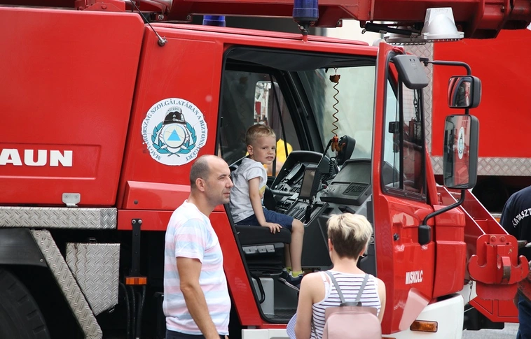 „Kis Balázsok” a miskolci tűzoltólaktanyában (Képgalériával!)
