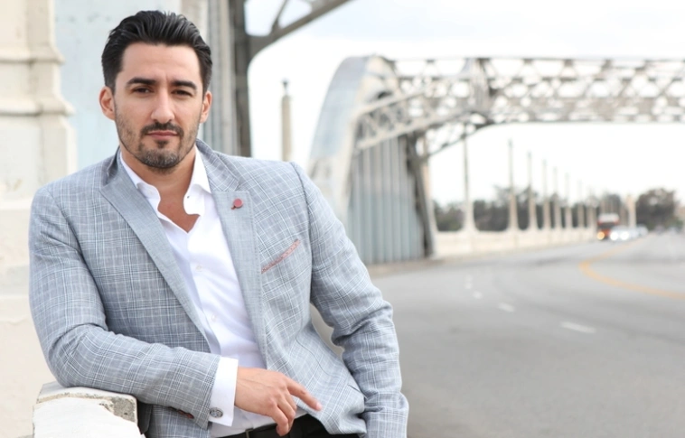 A nézőtéren ülő tenor ugrott be előadás közben a Bohémélet főszerepébe