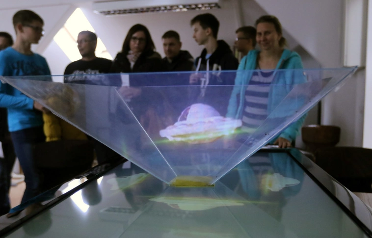 Nyílt napot tartottak és kísérleteket végeztek az Andrássyban