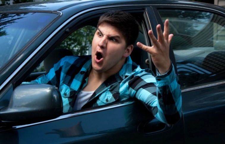 Mutatunk néhány dolgot, hogyan vezethetjük le a stresszt vezetés közben