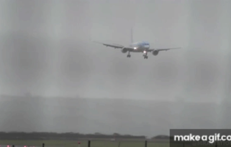 Nem ettől a videótól fog kedvet kapni a repüléshez