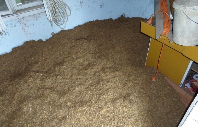 15 milliónyi dohányt „raktak” a nyári konyhába