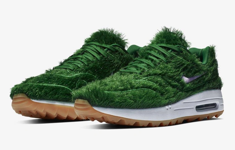 Cipő zöld műfűvel – mi van??