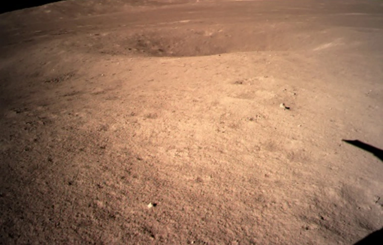 Eddig még senki sem láthatta, most megmutatjuk a Hold sötét oldalát