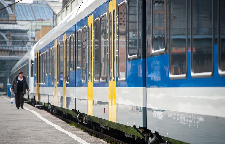 Az utasok ötöde online, automatából vagy mobilalkalmazással veszi meg a vonatjegyét