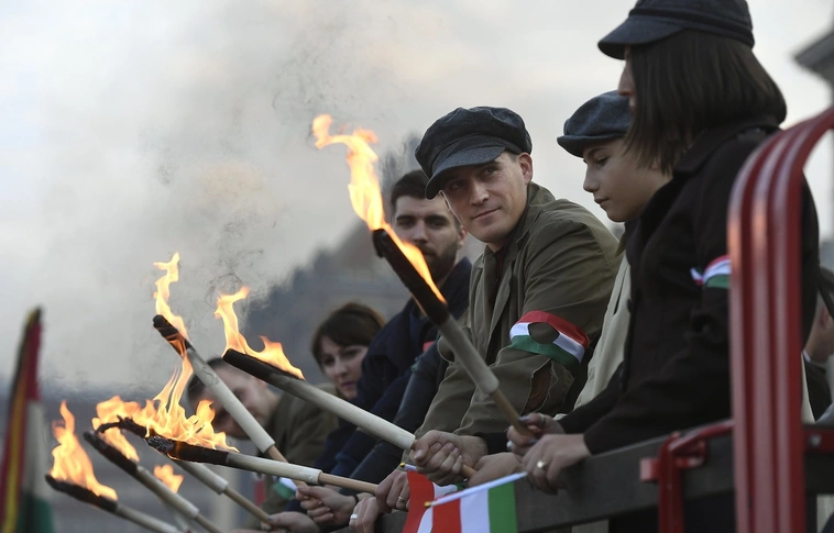 Békés tüntetéssel kezdődött, majd fegyveres szabadságharccá változott
