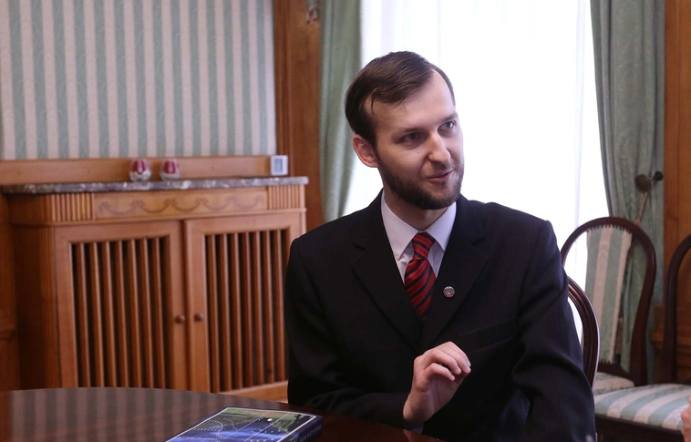 Játéknak indult, krimitrilógia lett belőle