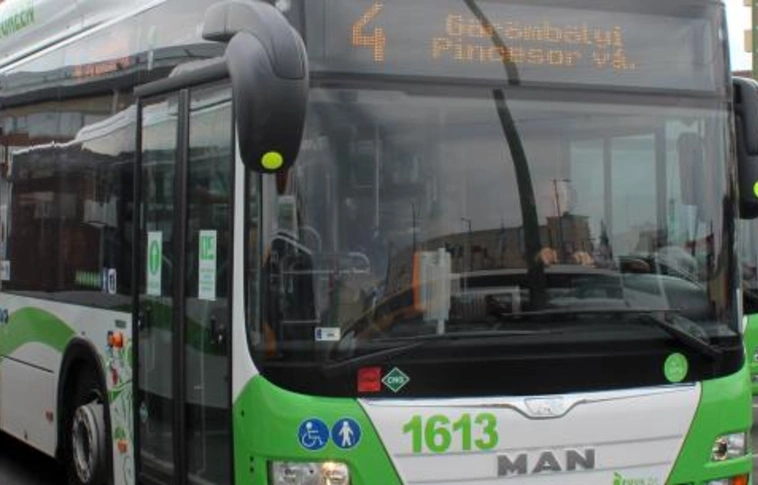 Több 4-es busz jár szombaton