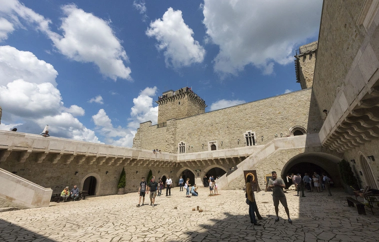 Több mint 10 milliárdos többlettámogatás a Diósgyőri vár rekonstrukciójára