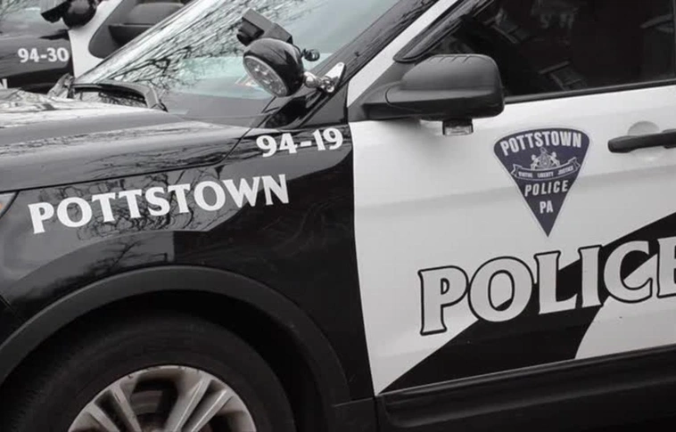 Rendőrökre lőtt, egy karácsonyi dalt követelt