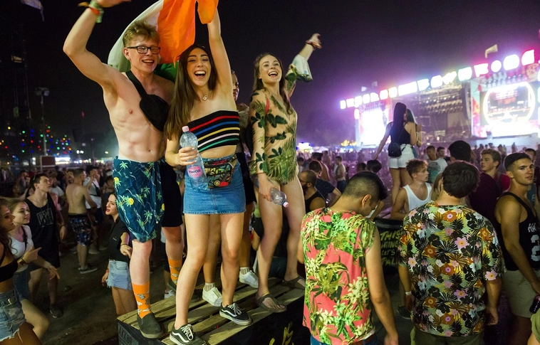 Külföldi drogdílereket fogtak el a Hajógyári-szigeten