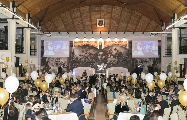 Normát, mintát, rangot ad – Centenáriumi jogászbált rendeznek a Miskolci Egyetemen