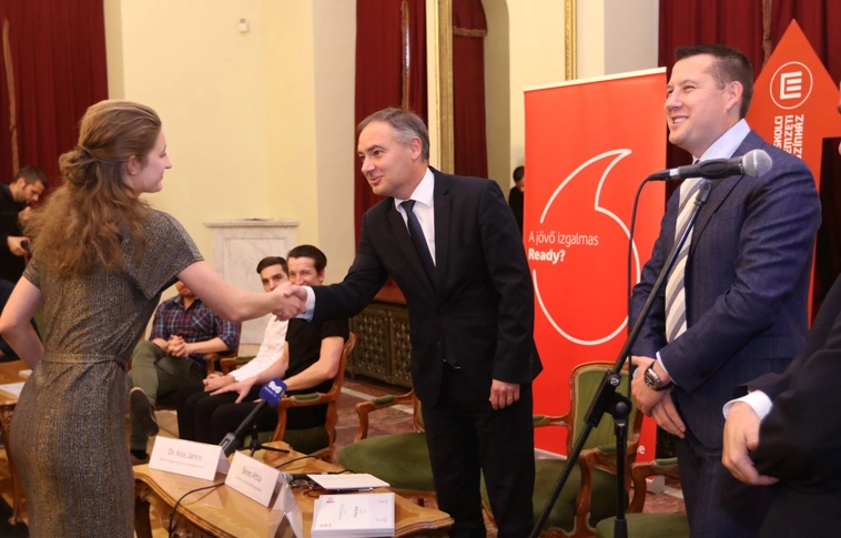 Vodafone ösztöndíj: Miskolcon tartják a tehetséges művészeket (Képgalériával!)