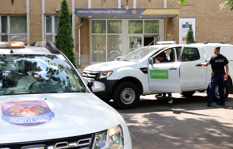 Harc a legkisebb eldobott szemét ellen is