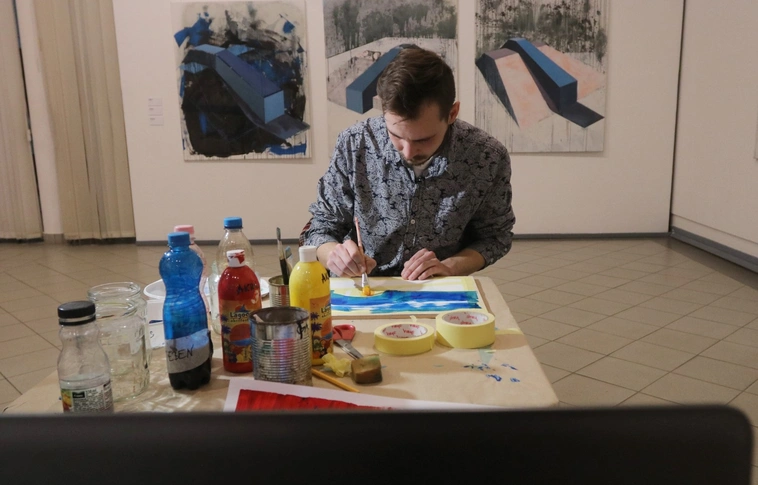 mesterkedő miskolci galéria