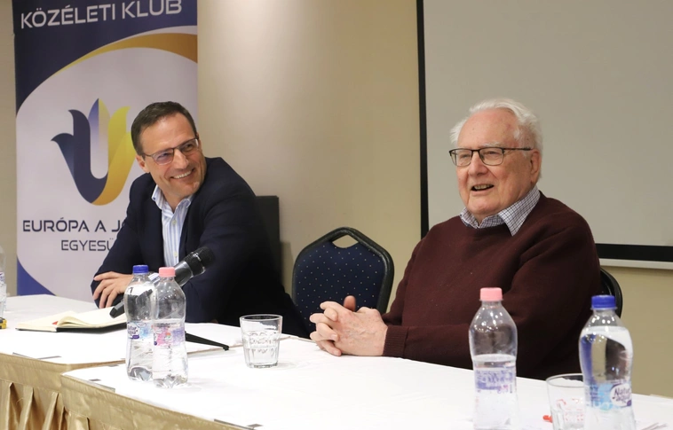 róna péter ep listavezető jobbik city hotel  gyöngyösi márton