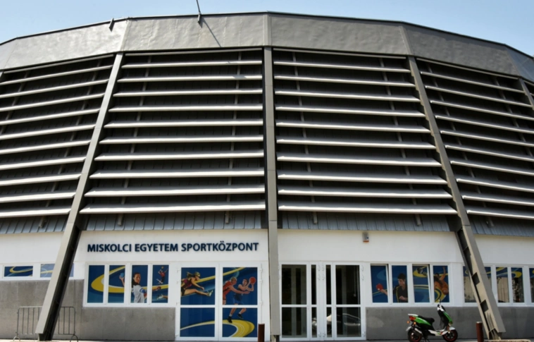 Egyetemi sportcsarnok