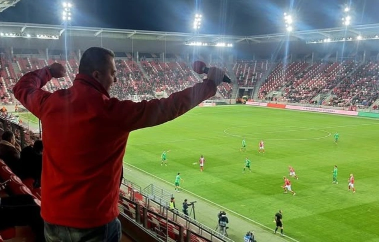 Hollósy András a DVTK hangja