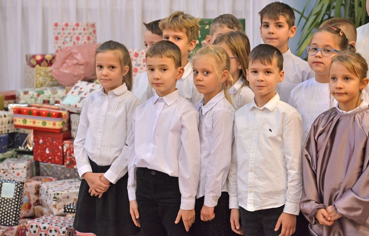 A Miskolci Szabó Lőrinc Általános Iskola adománygyűjtése. Fotó: Osztie Tibor