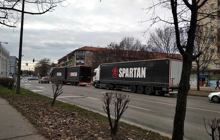 Spartan Race Training Group Miskolc kamion