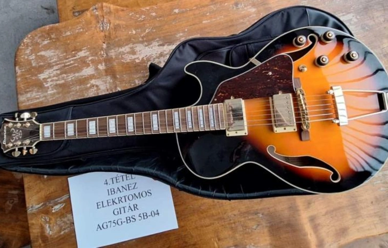 gitár NAV árverés