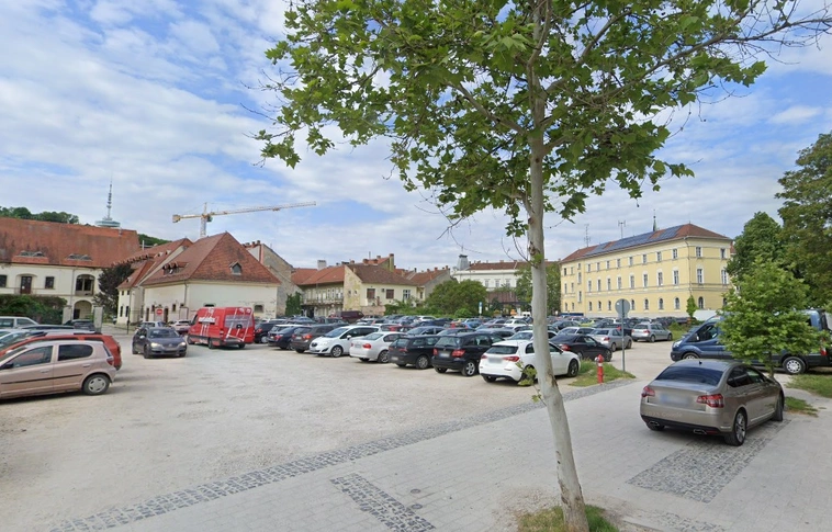 Városház tér parkoló
